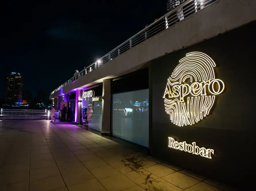 How Lighting Affects Dining Experience