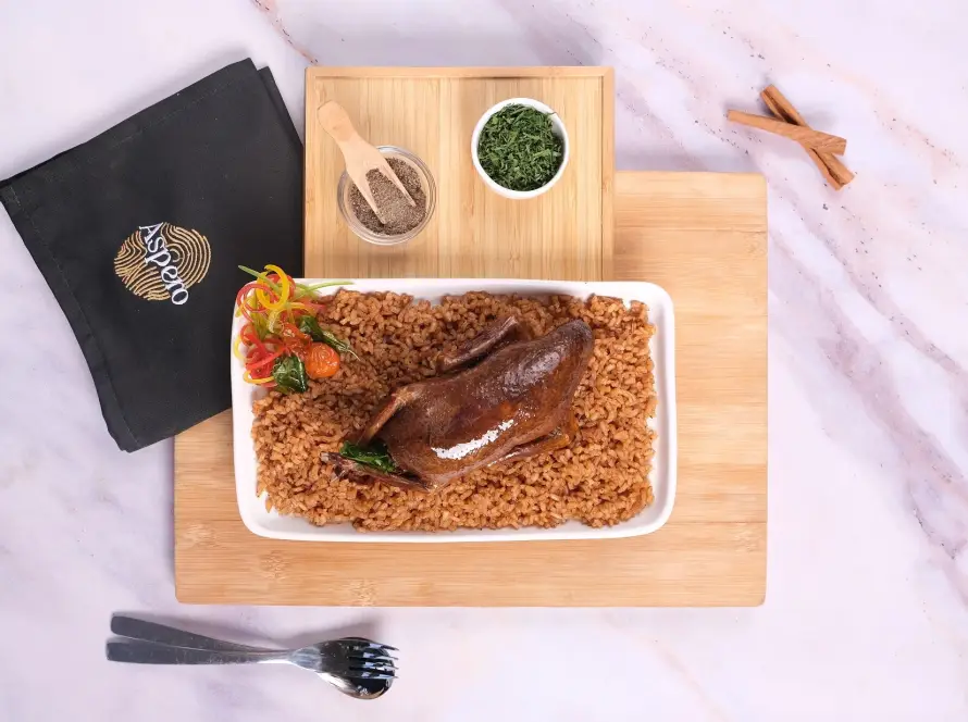 Fine Dining vs. Street Food